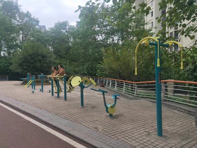 社區(qū)公園升級 便民健身設施助力全民健康